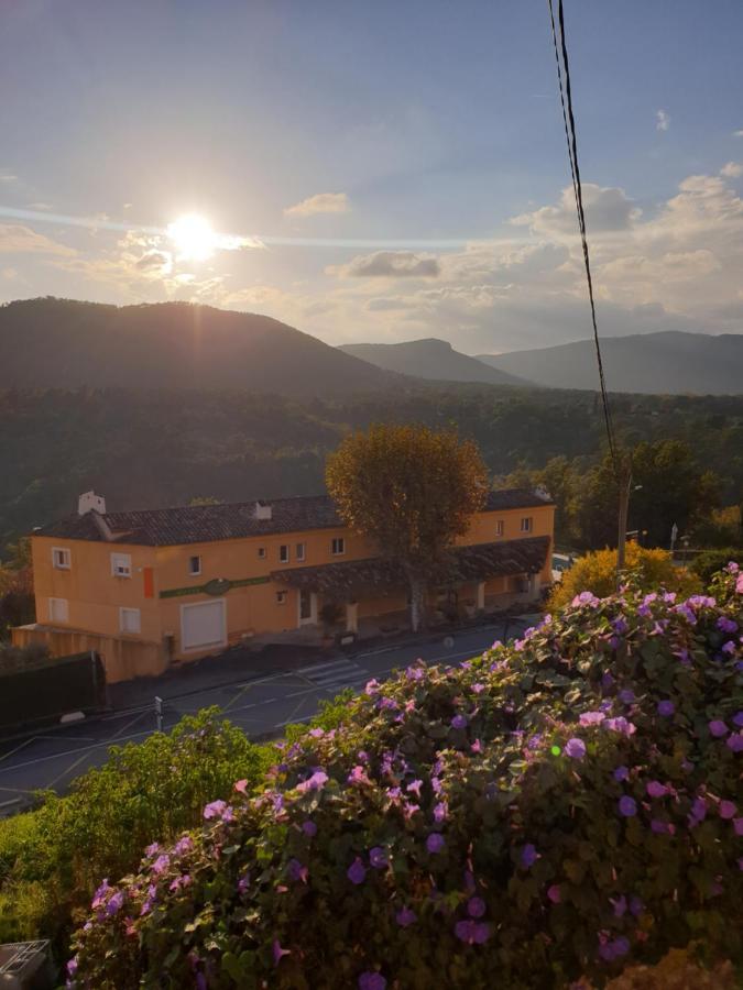 فندق Au Relais Provencal Bagnols-en-Forêt المظهر الخارجي الصورة