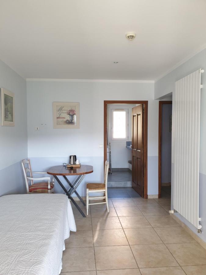 فندق Au Relais Provencal Bagnols-en-Forêt المظهر الخارجي الصورة