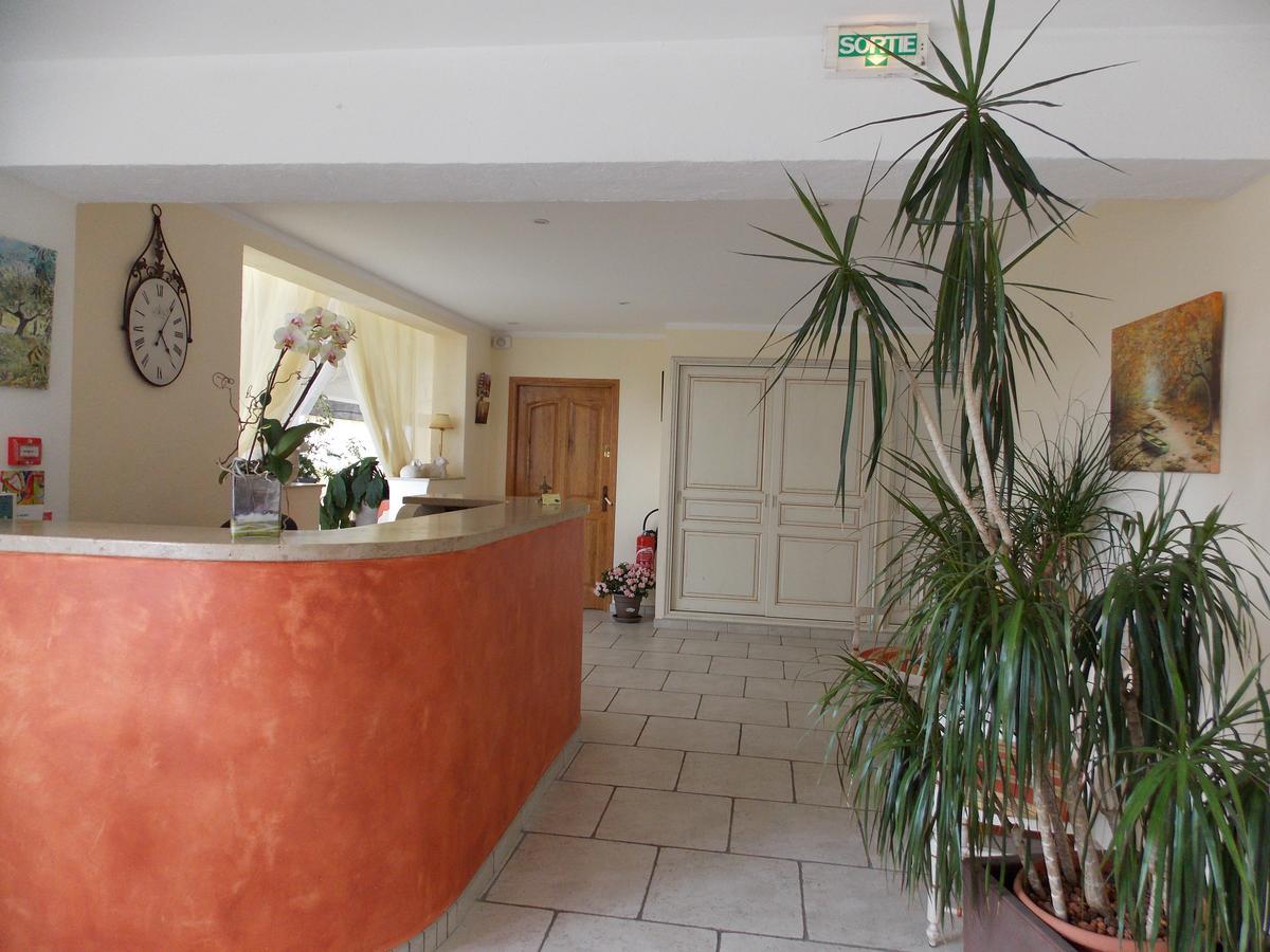فندق Au Relais Provencal Bagnols-en-Forêt المظهر الخارجي الصورة
